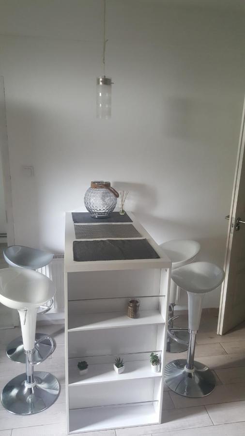 Gutenberg utca Apartman Szegedin Exterior foto