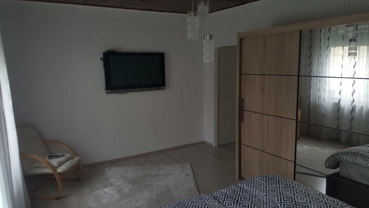 Gutenberg utca Apartman Szegedin Exterior foto